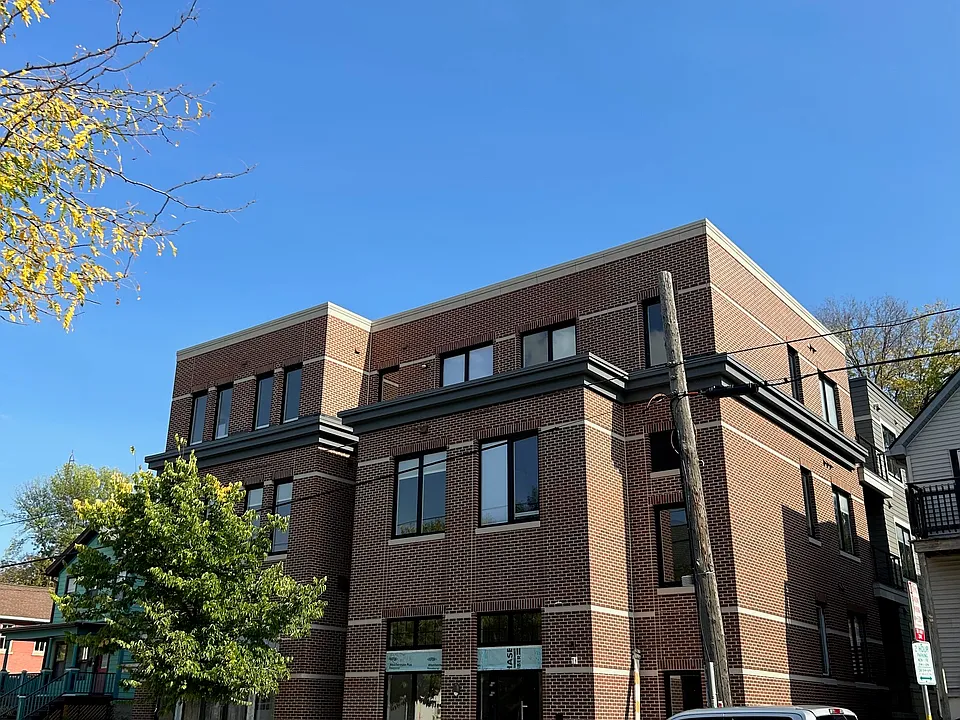 821 Williamson St #306