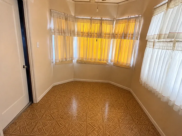 3000 Morcom Ave — Photo 14