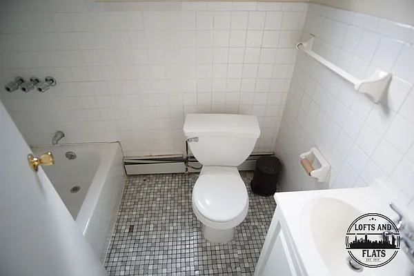 Rented by Lofts and Flats LLC | media 10