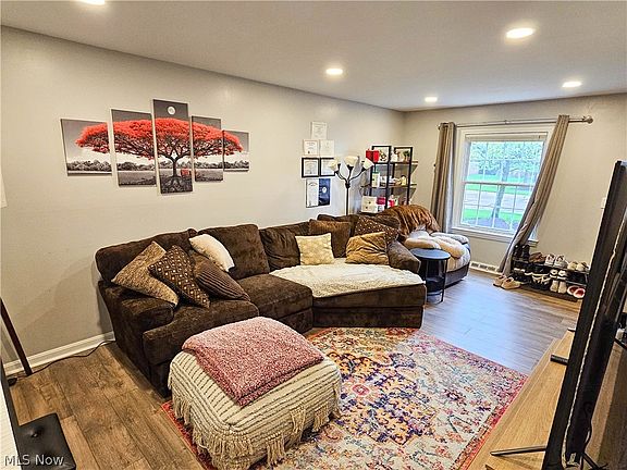 4th image of 150 Chatham Way #150H