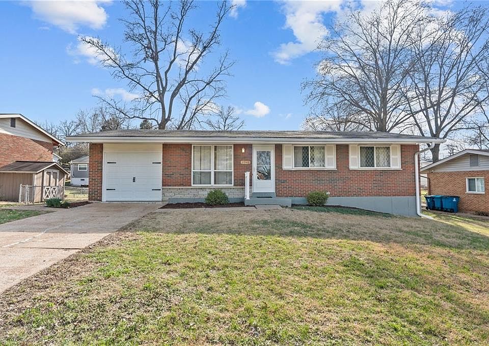 1st image of 3946 Colony Gardens Dr