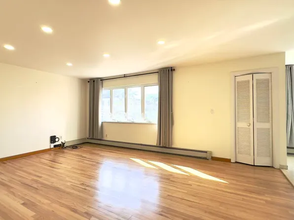 1622 John Street image 7 of 11