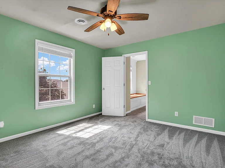 709 Indigo — Photo 24