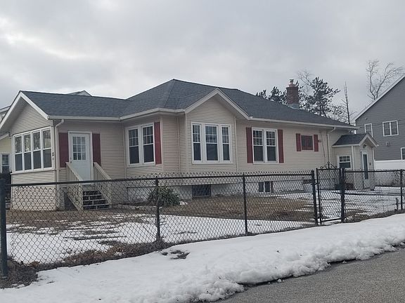 3rd image of 15 Sias Ave