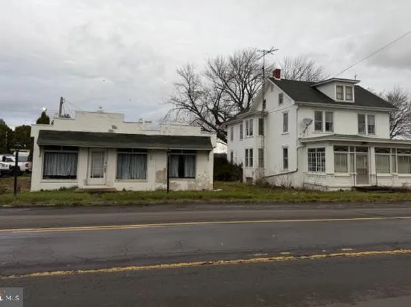15835 E Kutztown Rd, Mertztown, PA 19539