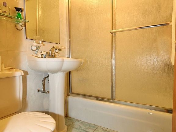 5th image of 80 Gold St #16B