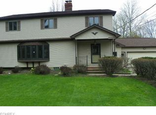 2983 Erich Dr, Willoughby Hills, OH 44092