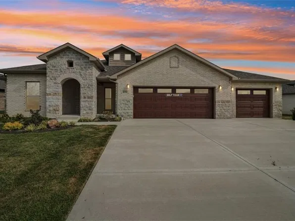 18430 W 195th Ter, Spring Hill, KS 66083