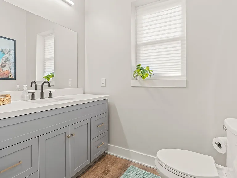 714 Maple St #4 — Photo 3
