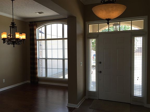 5th image of 1406 Hallwood Ln