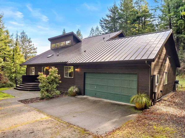891 Green Rd, Kneeland, CA 95549