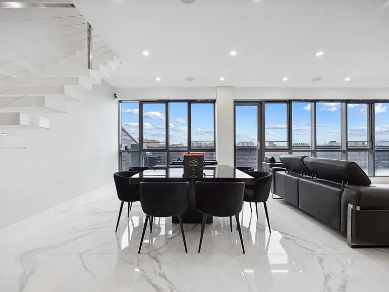 102 W End Ave #Penthouse 5 — Photo 5