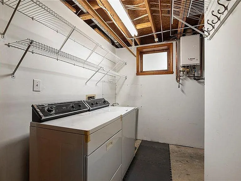 2283 Shenandoah Ave NE — Photo 28