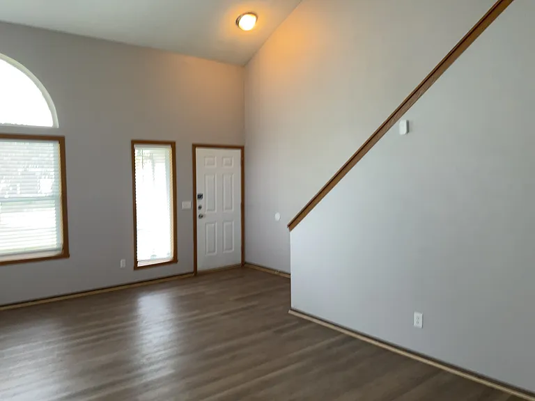 6549 Samantha Ln — Photo 5