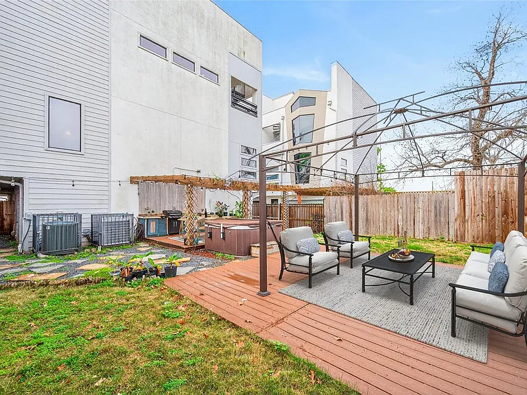 4608 Nett St #C — Photo 1