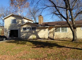 1003 S State Ave, Tahlequah, OK 74464