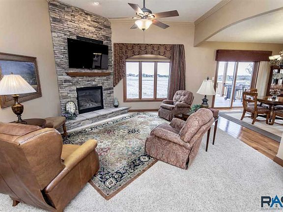 4th image of 7912 S Grass Creek Dr