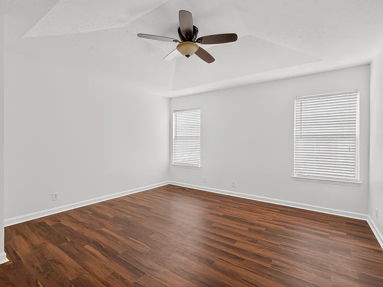 407 Arapaho Dr — Photo 26