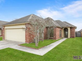 2965 Nicholson Lake Dr, Baton Rouge, LA 70810