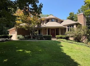 239 Crabapple Ln, Valparaiso, IN 46383
