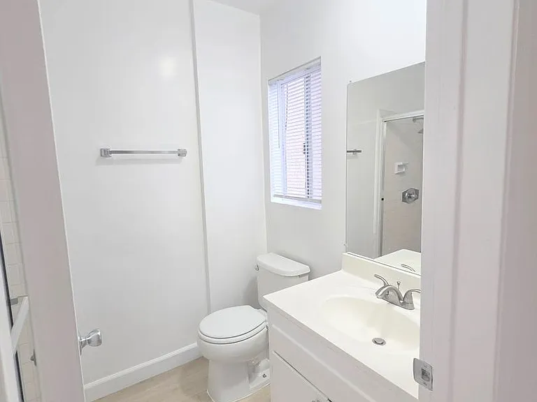 8750 Topanga Canyon Blvd #6 — Photo 22