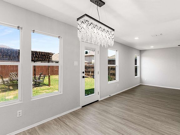 3rd image of 4529 Martingale View Ln