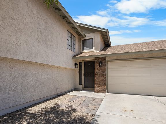 3rd image of 1143 N Ironwood Ct