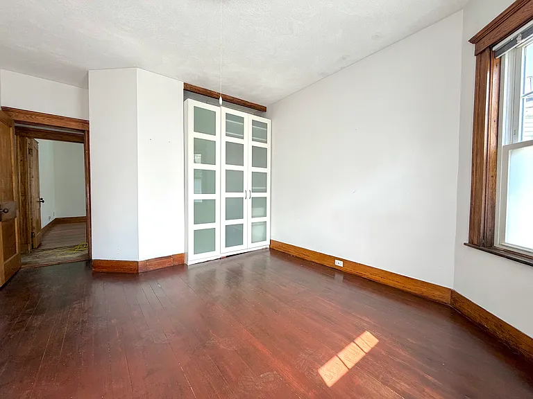 8 Douglas Ave #2 — Photo 23