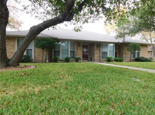 1004 Cottonwood Dr, Desoto, TX 75115