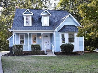 6129 Loch Arbor Ln, Charlotte, NC 28227