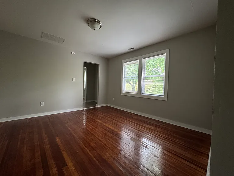 40 Harding Pl #3C — Photo 5