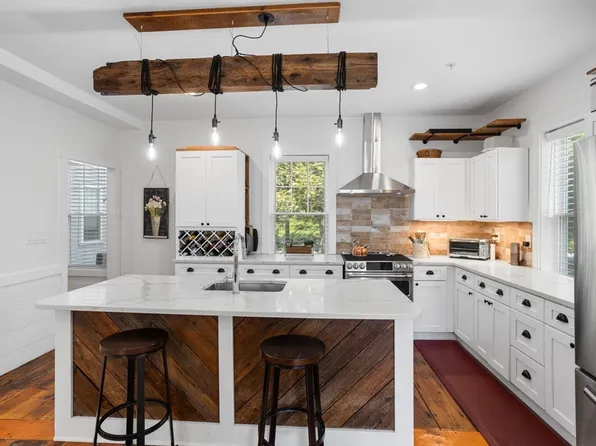 166 Littleton Rd #3, Harvard, MA 01451