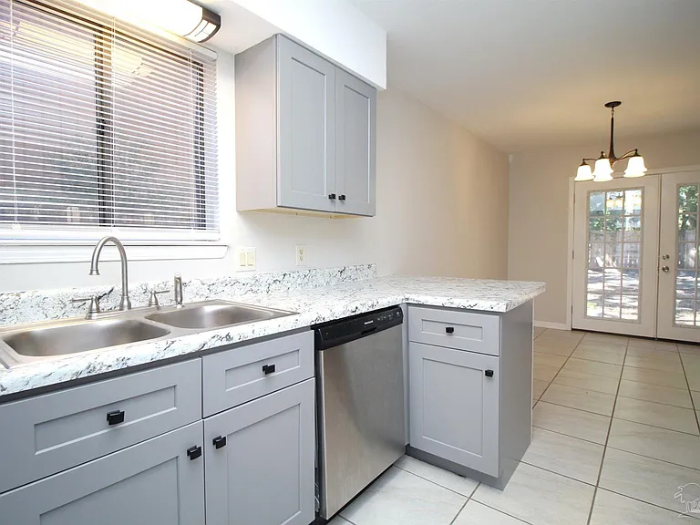 7225 Dogwood Terrace Dr — Photo 14