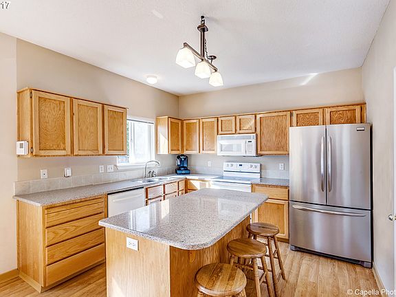 4th image of 6542 SE Austin Dr
