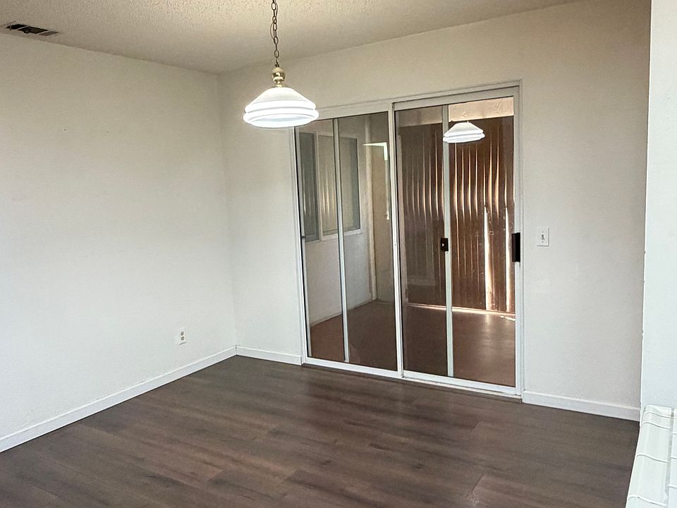 1st image of 472 Reposo St