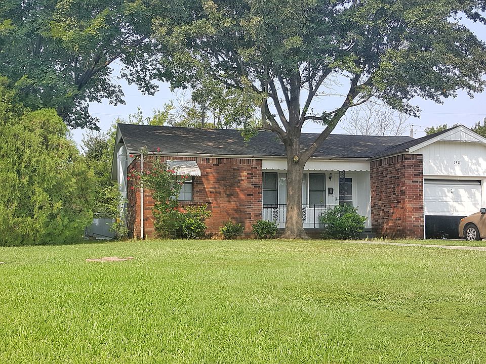 1st image of 1317 S 10th St