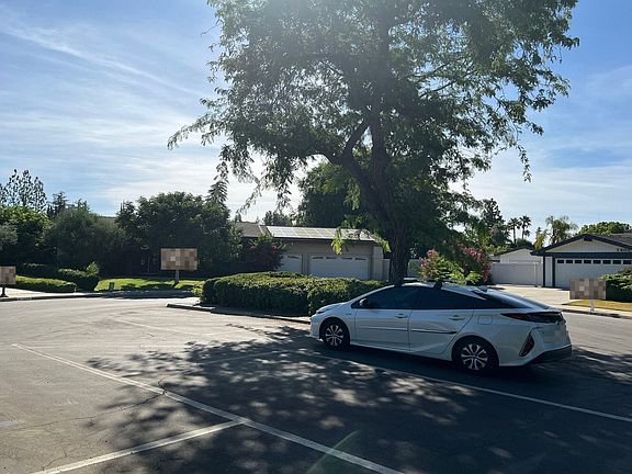 5th image of 7609 De Colores Ct