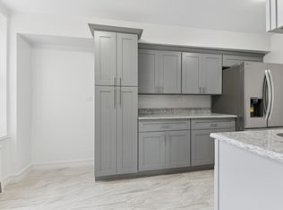 67-30 Clyde St APT 2C, Forest Hills, NY 11375