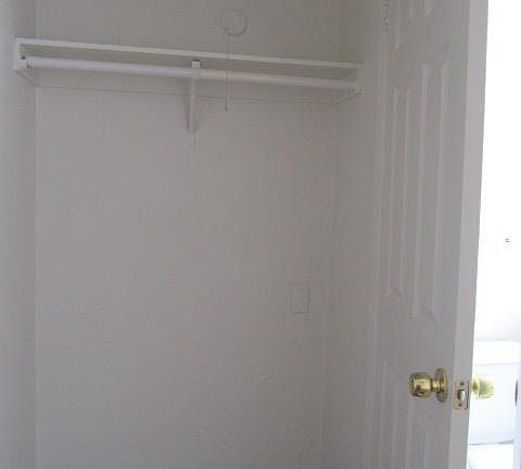 5th image of 346 N Vermont Ave APT 615
