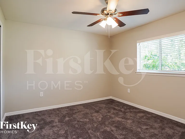 9025 Irving Rd — Photo 11
