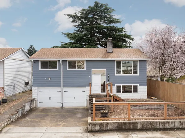 9216 SE Market St, Portland, OR 97216