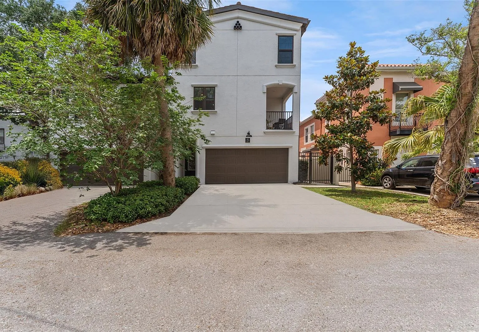 4 bed, 3.5 bath, 2444 sqft, $5,000 — Photo 3