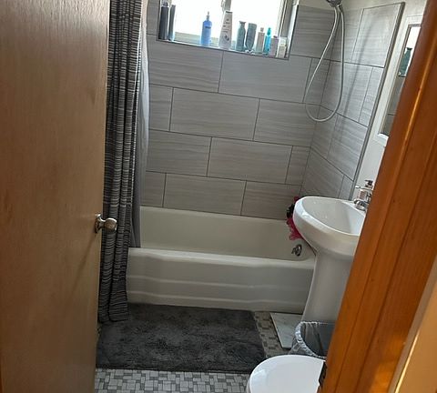 3rd image of 2084 W Warnimont Ave #4