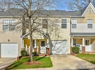 332 Doughton Ln, Charlotte, NC 28217