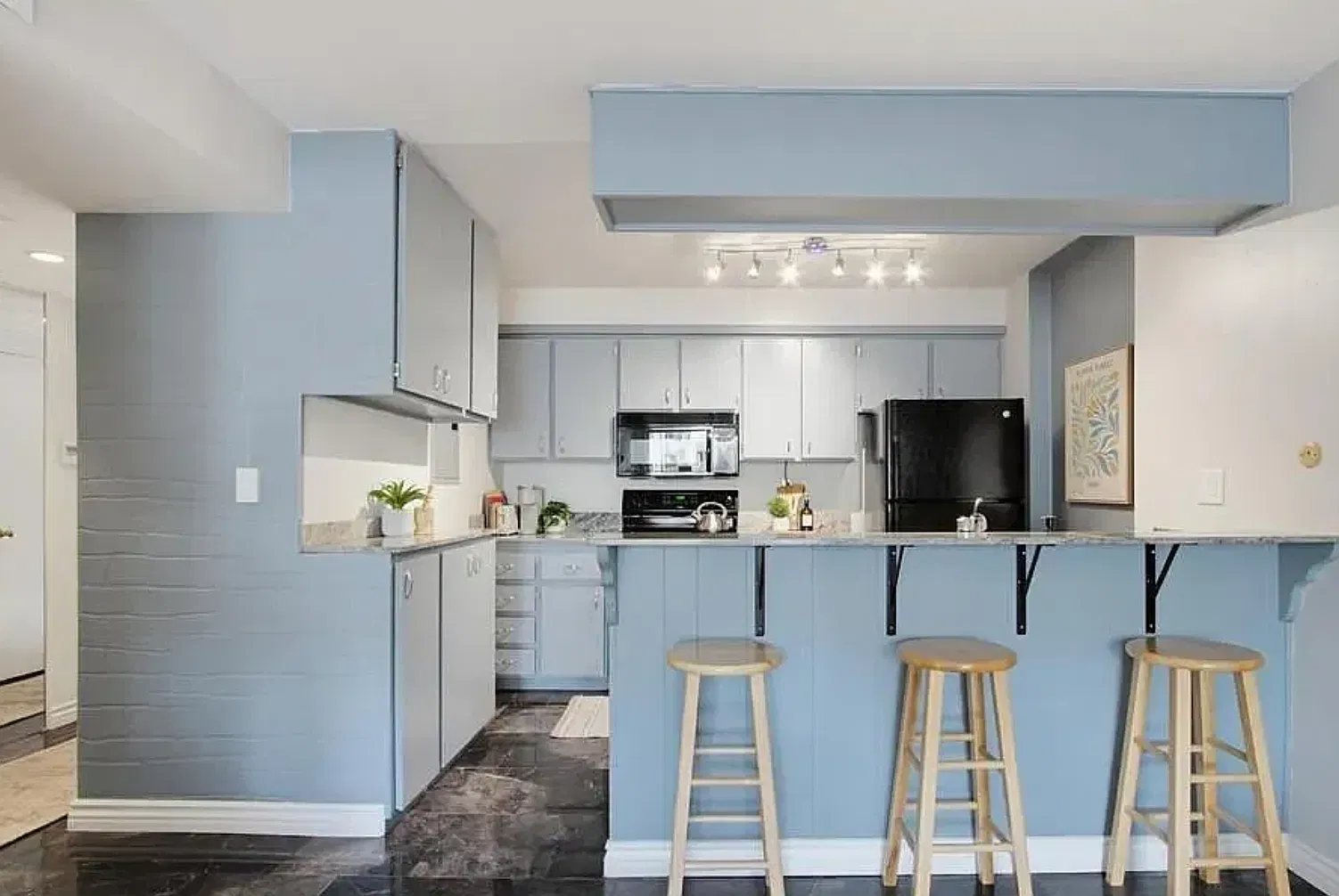 2 bed, 798 sqft, $3,200 — Photo 4