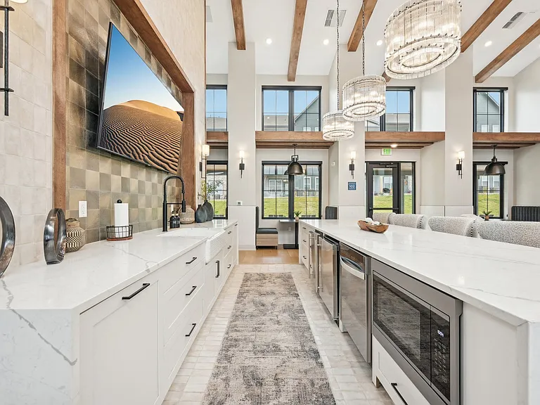The Garrison Luxury Apartments — Photo 26