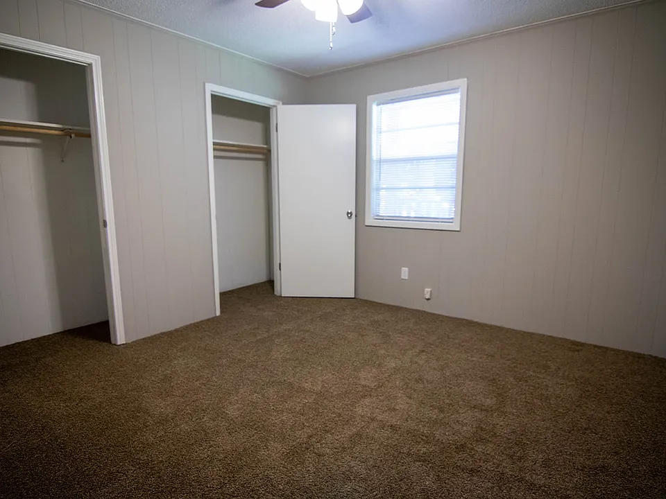 400-Live-Oak-bedroom-2_08052020