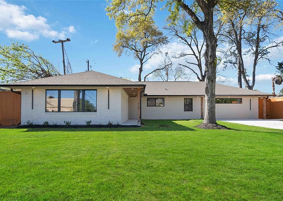 1st image of 10111 Brinwood Dr