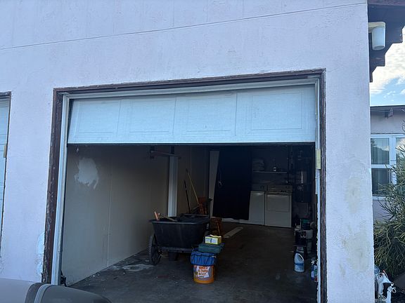 2nd image of 4538 Moraga Ave