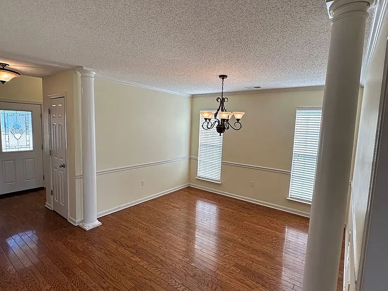 2525 Baird Dr — Photo 6
